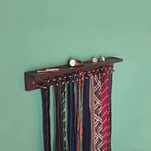 Mounted tie rack