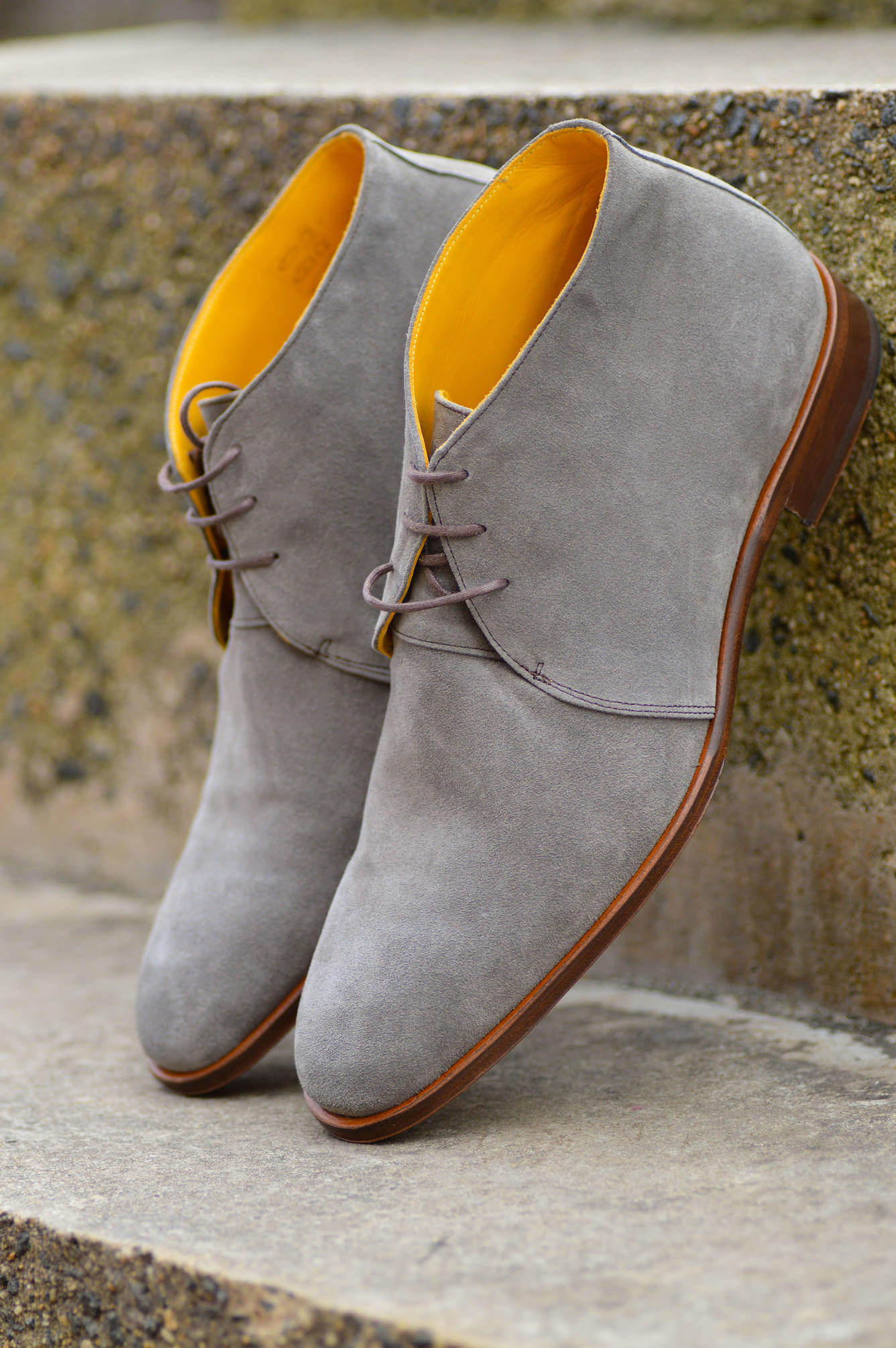 Undandy grey suede chukkas