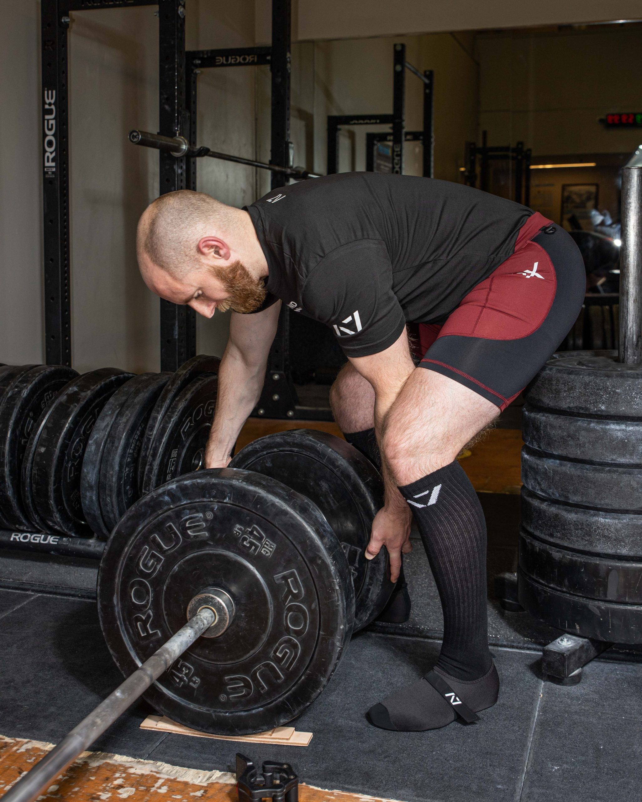 Using a deadlift jack