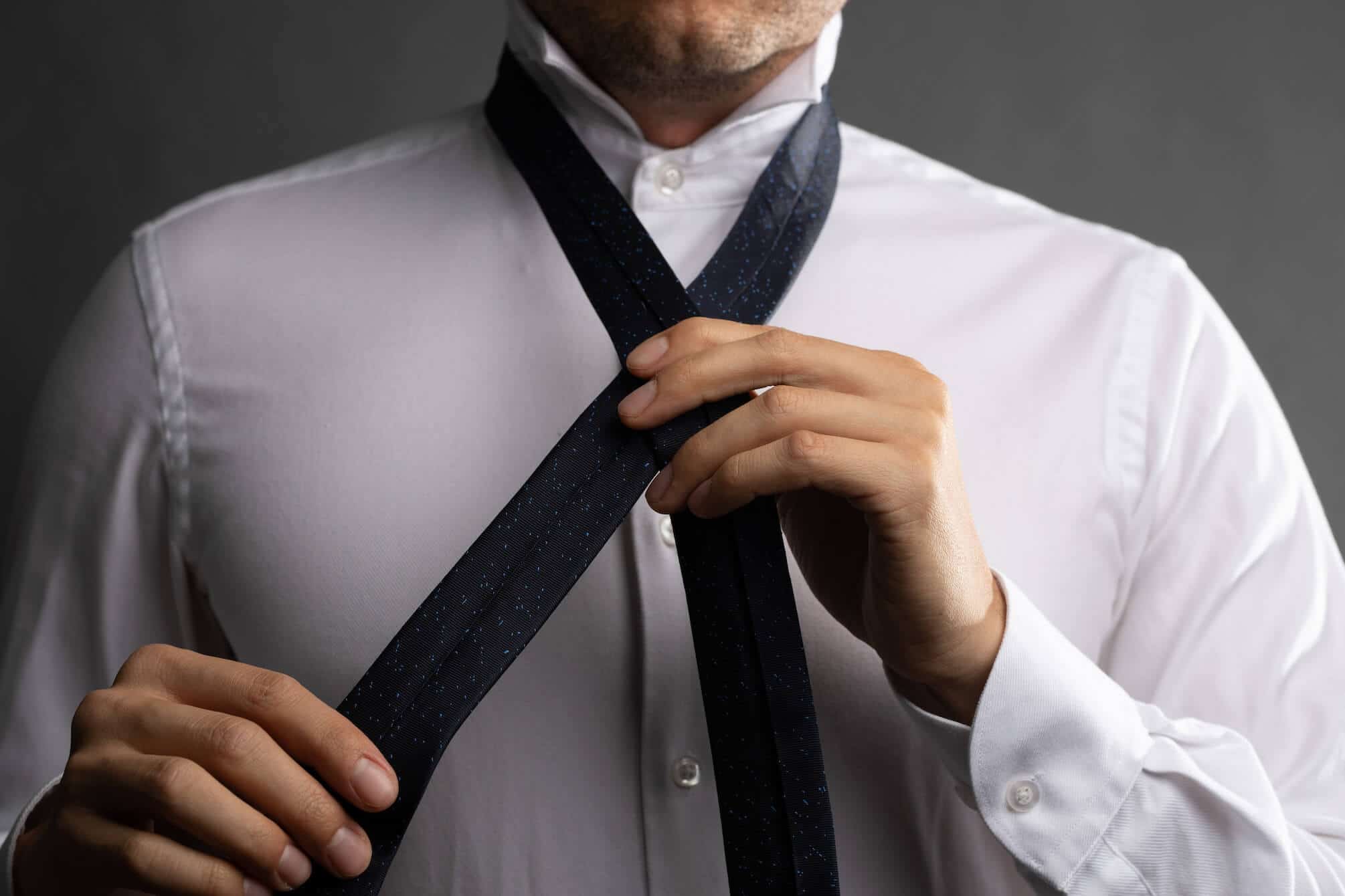 Simple Tie Knot Step 2