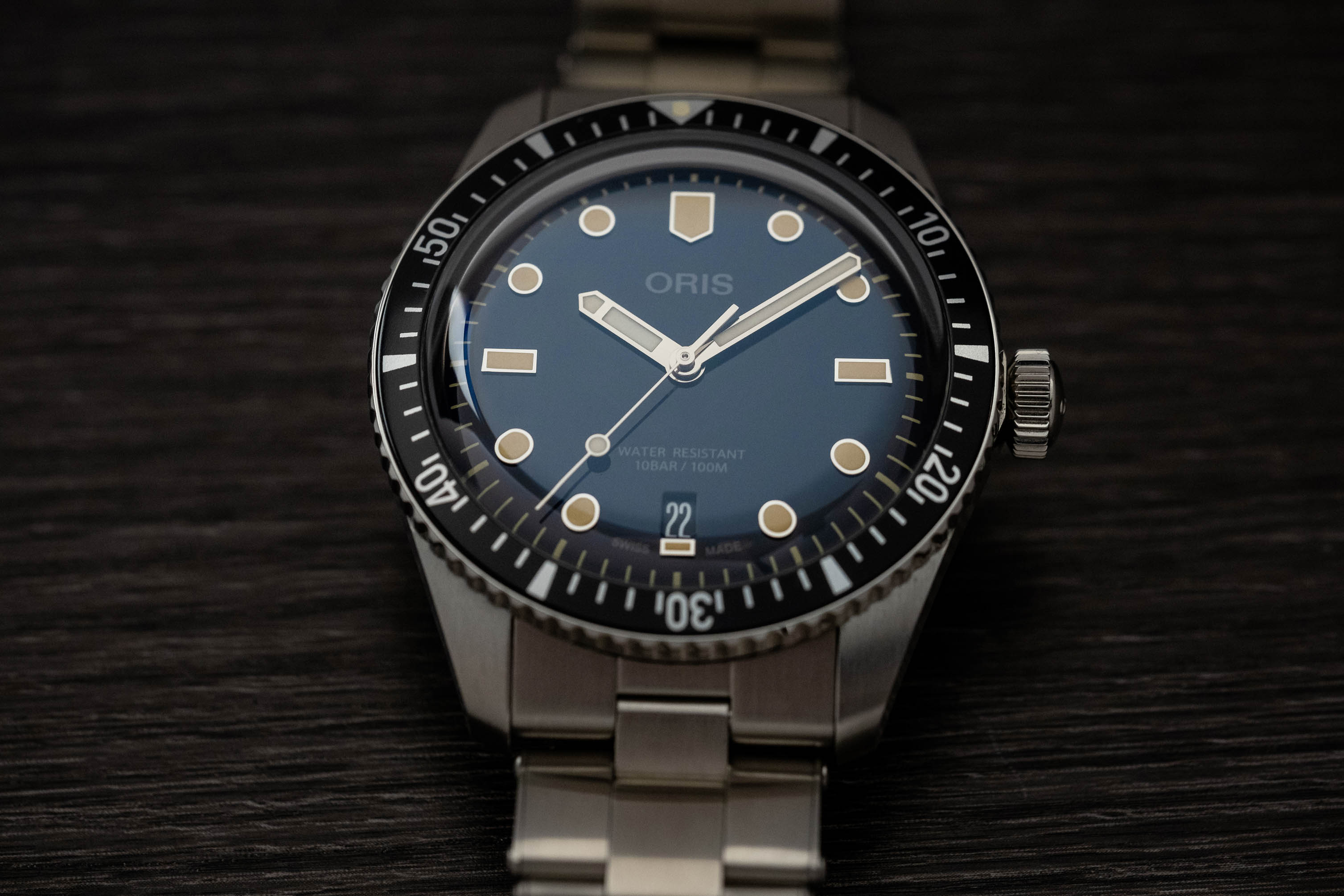 Oris Divers Sixty-Five lume application