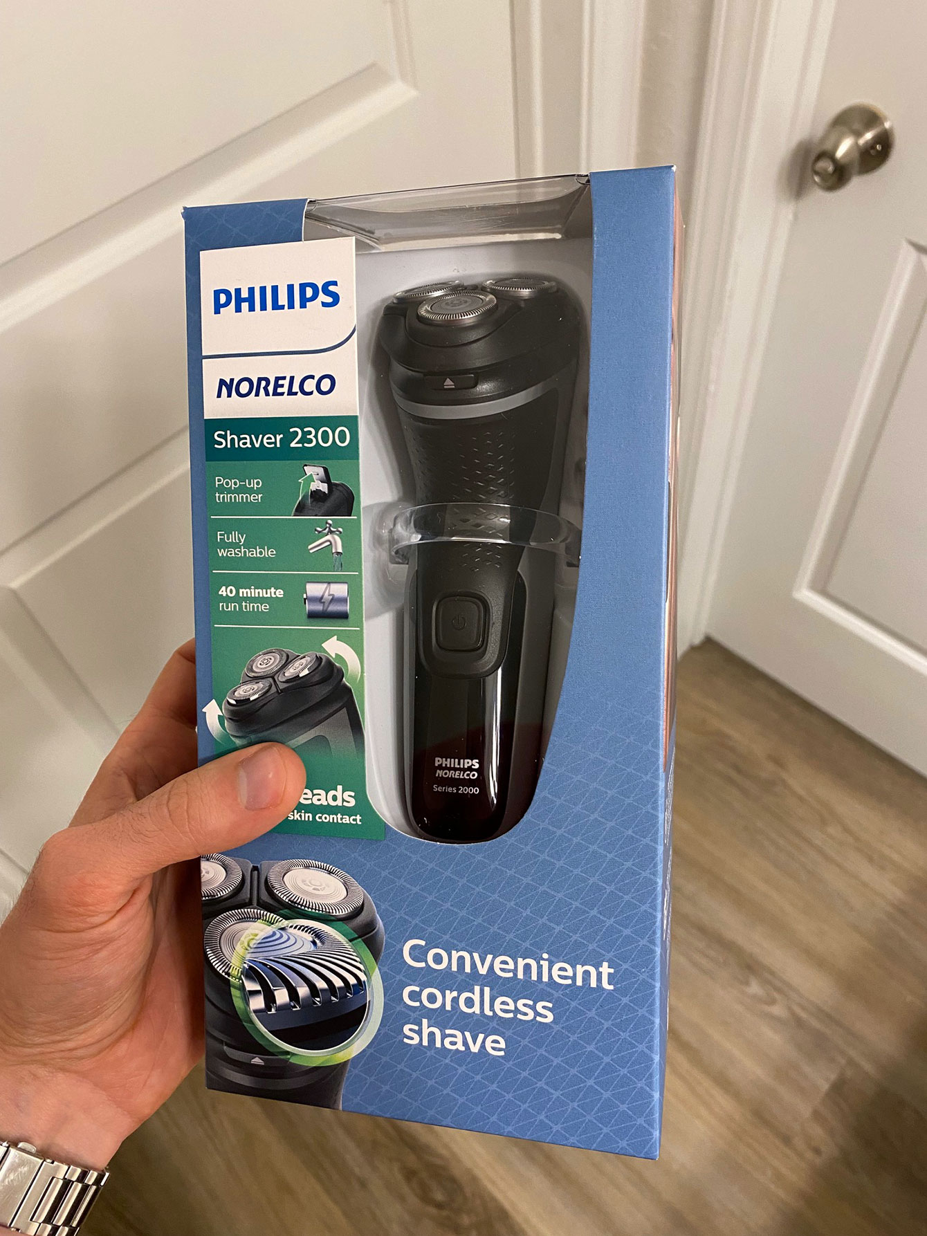 Philips Norelco 2300 shaver box