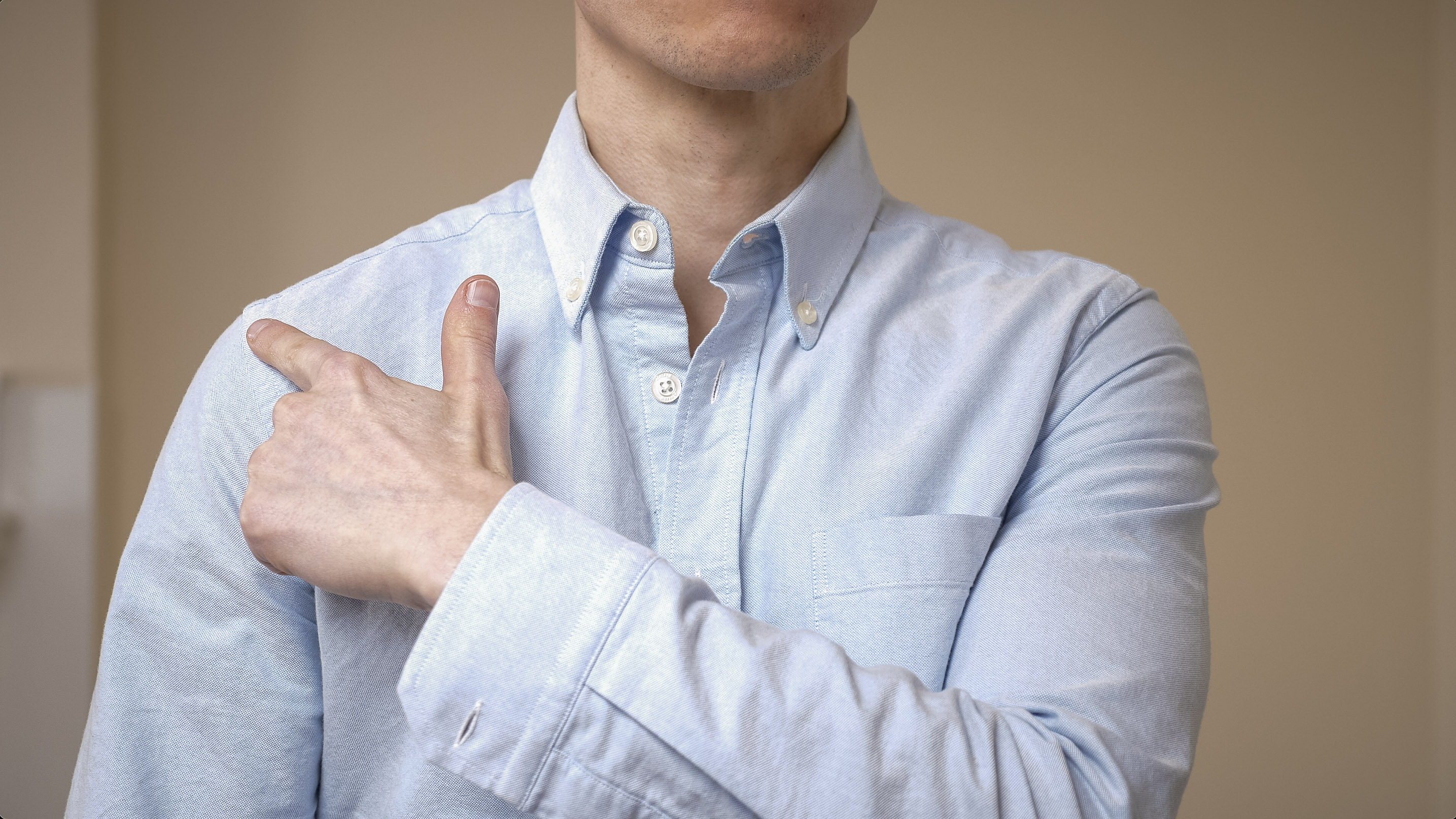 Shirt shoulder fit