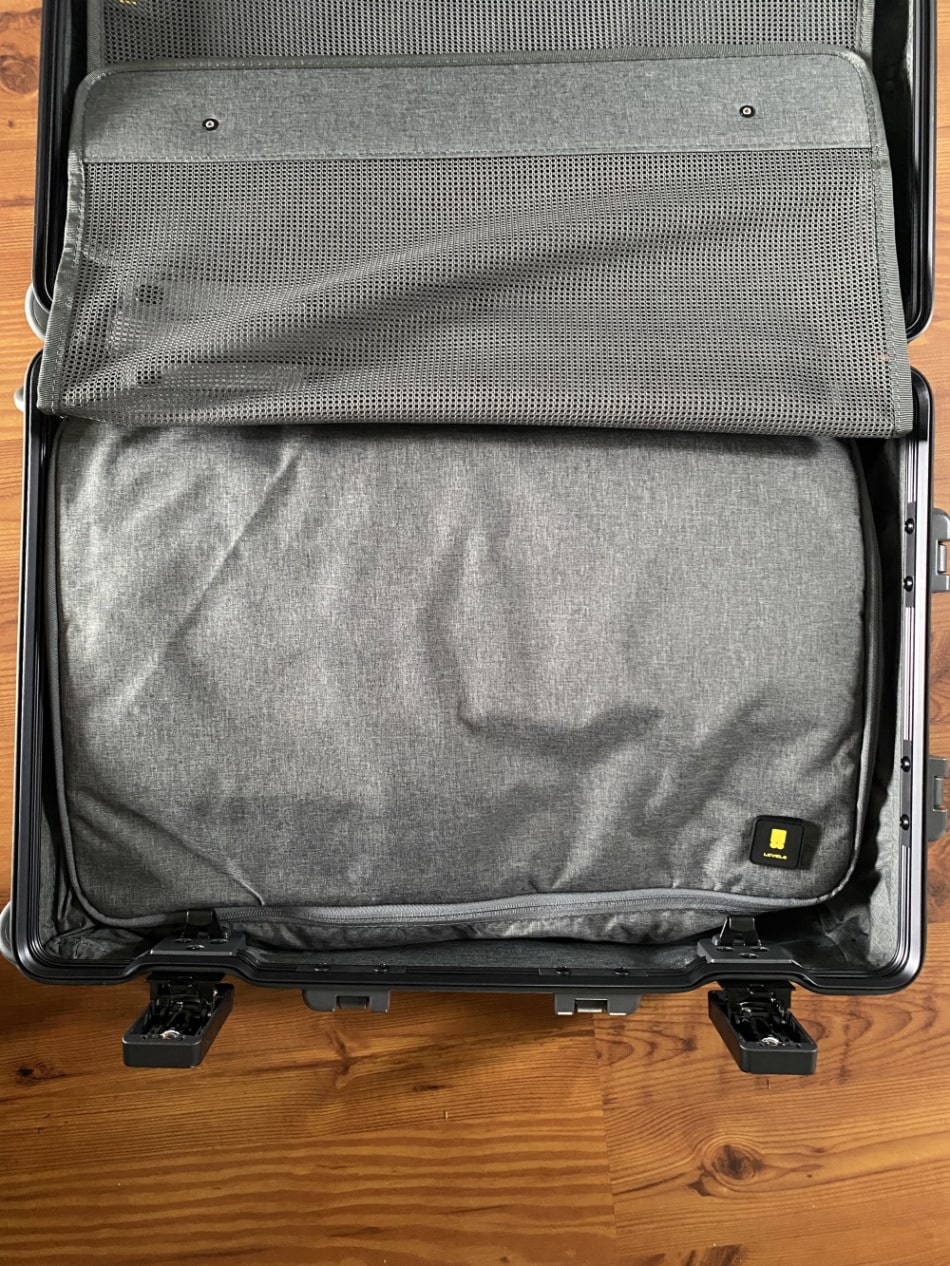 LEVEL8 aluminum carry on packing cubes