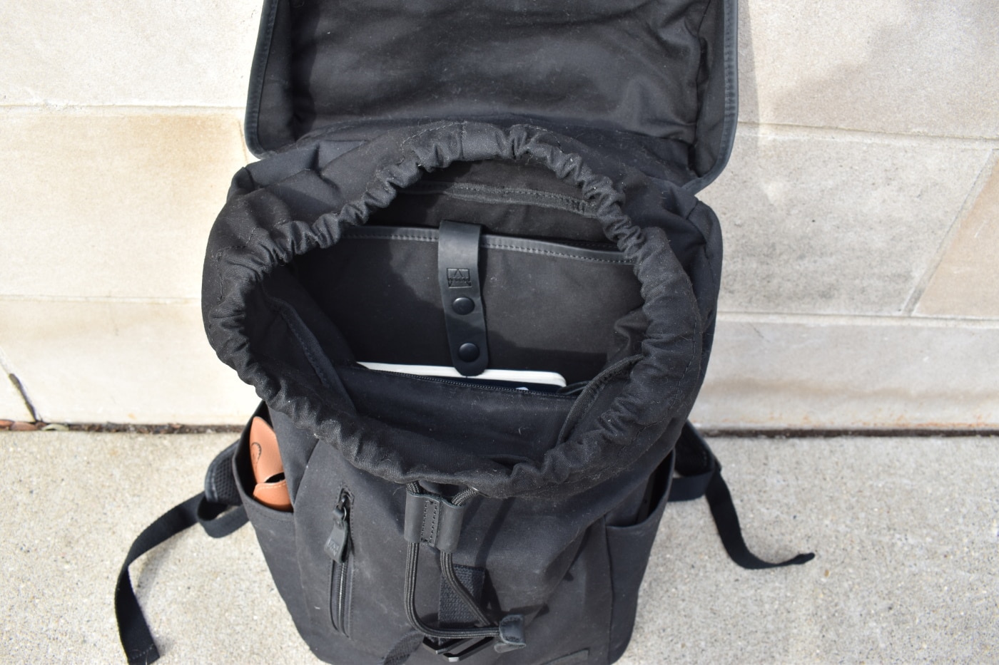 Stubble and Co Backpack Closure