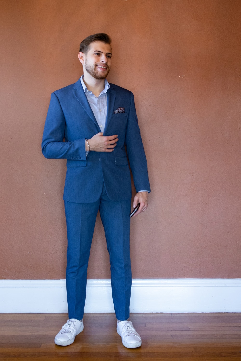 Suit with sneakers